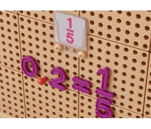 MASTERKIDZ Zestaw Cyferek i Znaków do Nauki Liczenia i Matematyki do Paneli Ściennych STEM 82 el.