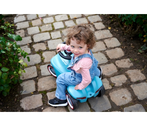 Stumjamā mašīna BIG Bobby Car Neo