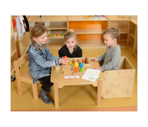 CLASSIC WORLD Drewniane Krzesełko Vintage do Karmienia dla Lalek