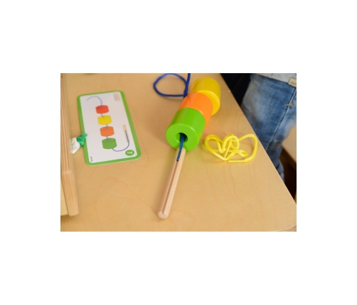 MASTERKIDZ Duża Drewniana Nawlekanka Sznurowanka Montessori