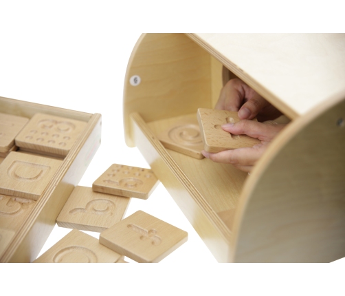 Zabawka Sensoryczna Rozpoznaj Dotykiem Literki Cyfry Kształty Masterkidz Montessori