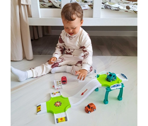 WOOPIE Tor Parking Garaż Samochodowy Zestaw Stacja Paliw Znaki Drogowe +  3 Auta