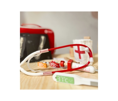 CLASSIC WORLD Drewniany Zestaw Walizka Małego Doktora Lekarza 19 el.