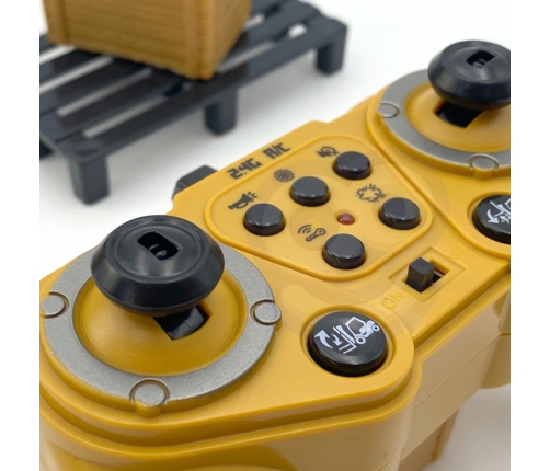 WOOPIE Zdalnie Sterowany Wózek Widłowy 2w1 Dźwig RC - Skala 1:24