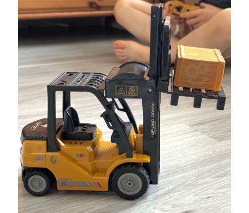 WOOPIE Zdalnie Sterowany Wózek Widłowy 2w1 Dźwig RC - Skala 1:24