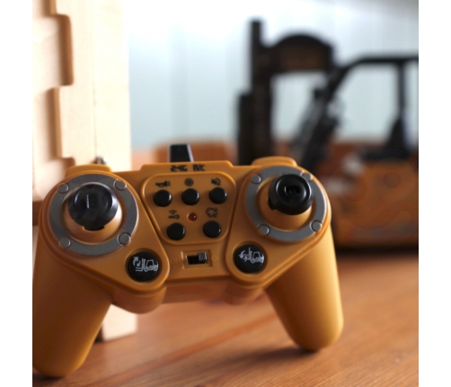 WOOPIE Zdalnie Sterowany Wózek Widłowy 2w1 Dźwig RC - Skala 1:24