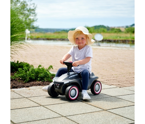 Stumjamā mašīna BIG Bobby Car Neo Black