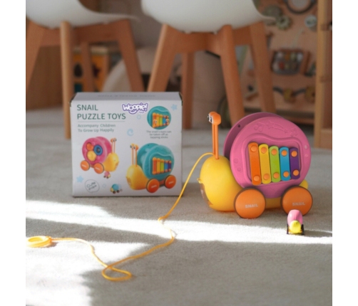 WOOPIE Ślimak do Ciągnięcia 4w1 Cymbałki Zębatki Sensoryczne Wyrzutnia + Małe Autko