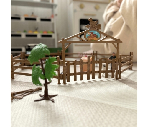 WOOPIE Zestaw Mini Farma Traktor Zwierzęta Osada Farma Rolnik Narzędzia