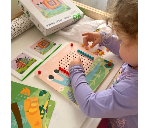 TOOKY TOY Układanka z Pinezkami Kołki Wpinaczka