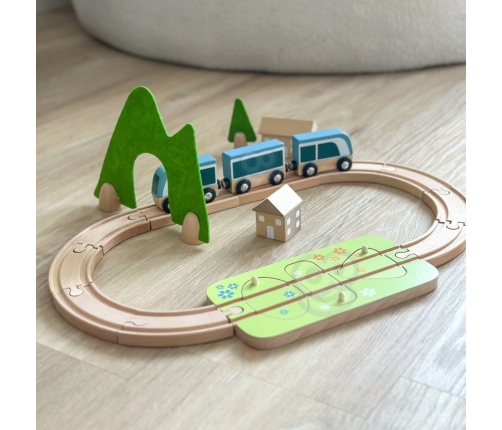 CLASSIC WORLD Zestaw Kolejka Tor Drewniany Pociąg + Sorter Kształtów 40 el.