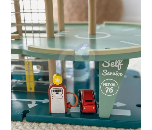 CLASSIC WORLD Wielopoziomowy Parking Auta Helikopter Dystybutor Myjnia + Akc.