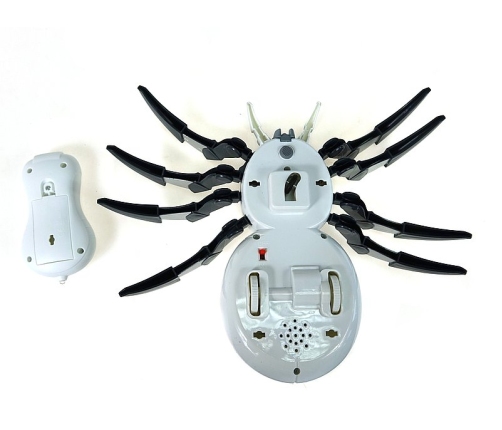 Radiovadāmāis zirneklis uz baterijām ar gaismu, skaņu un tvaiku 579231