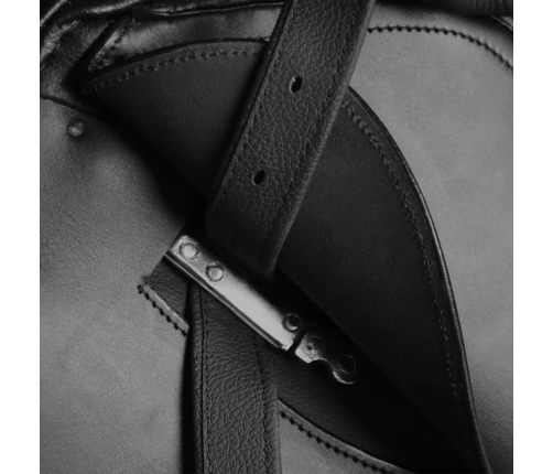 Zirgu Seglu / Sedlu Komplekts 44.45 cm Īstā Āda Melni 18cm 5 Piederumi