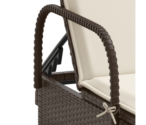 vidaXL sauļošanās zviļņi, ar matračiem, 2 gab., brūna PE rotangpalma