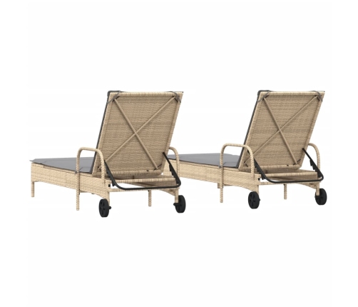 vidaXL sauļošanās zviļņi ar matračiem, 2 gab., bēša PE rotangpalma