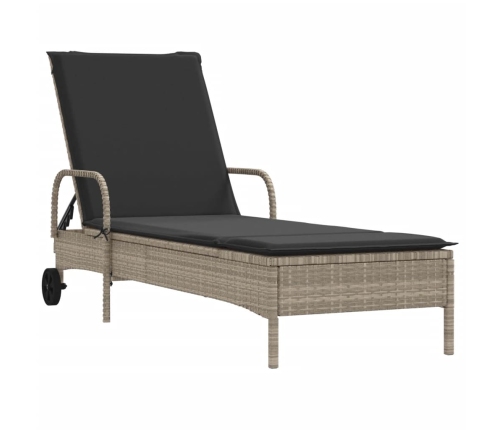 vidaXL sauļošanās zviļņi 2gab ar matračiem gaiši pelēka PE rotangpalma