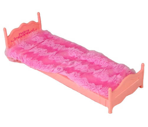 Kleita un aksesuāru komplekts lellēm