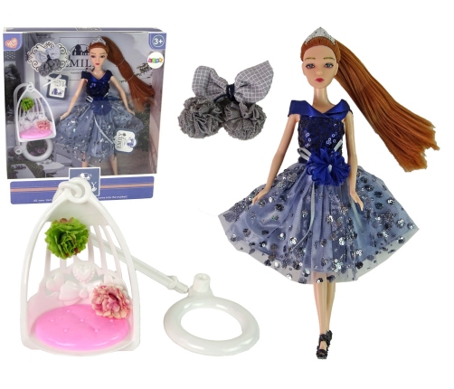 Bērnu lelle Emily ar šūpuli un ziediem