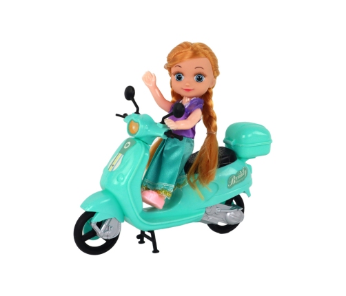 Кукла с малышкой на скутере