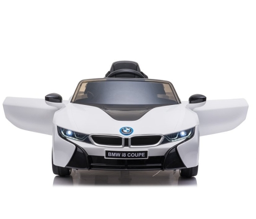 Одноместный электромобиль BMW i8 Coupe White
