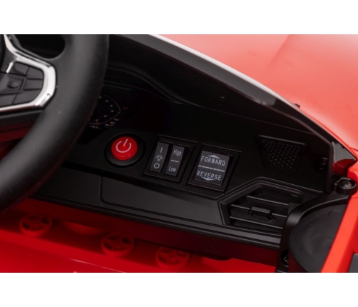 Vienvietīgs elektromobilis BMW M4 Red