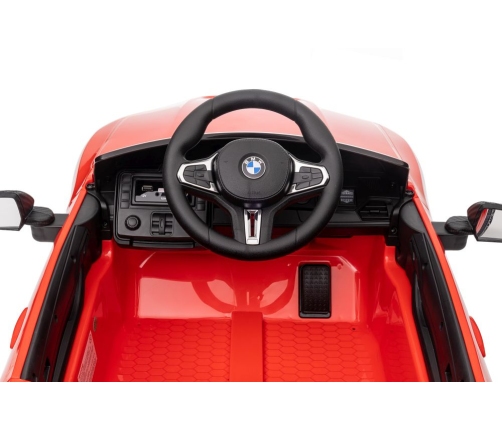 Vienvietīgs elektromobilis BMW M4 Red