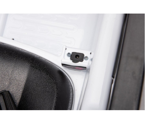 Одноместный электромобиль Audi Q7 White