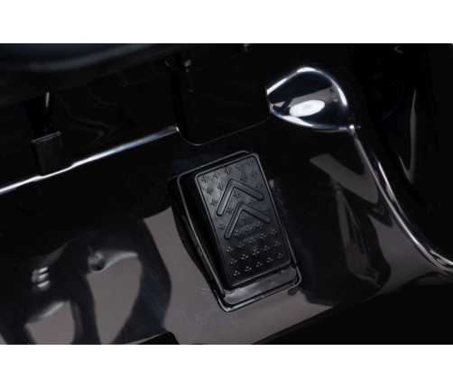 Elektriskā sporta automašīna bērniem Mercedes CLA 45s AMG Black Painted