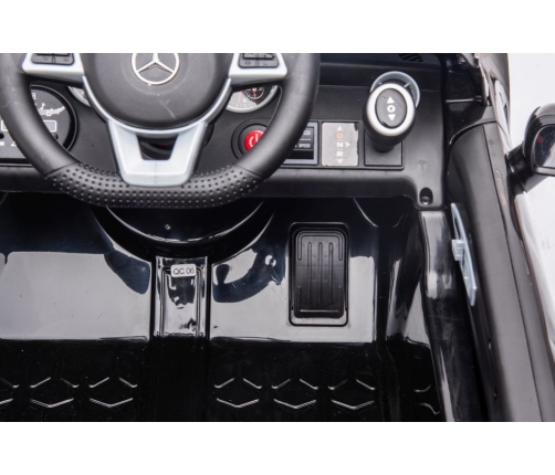 Divvietīgs bērnu elektromobilis Mercedes SLC 300 Red