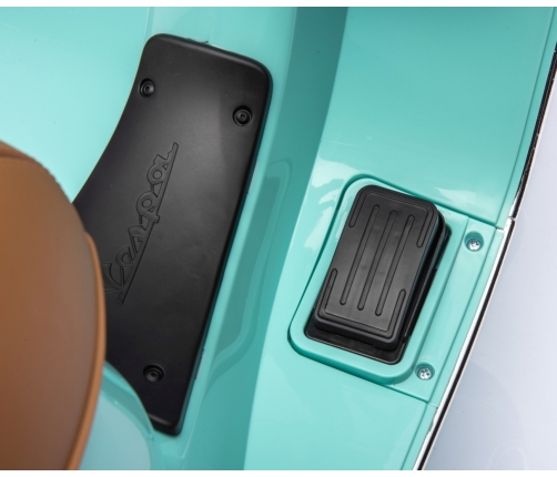 Pojazd na akumulator Vespa GTS Super Mint