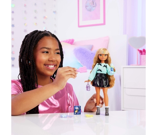 Barbie Dream Besties Doll - Zia JGG36