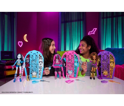 Monster High Skulltimates Secrets Hauntlywood Frankie Stein lelle JBG81