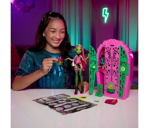Monster High Skulltimates Secrets Midnight Garden Venus lelle HYT75