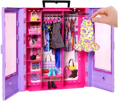 Barbie Fashionistas Ultimate Closet HJL65