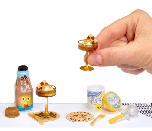 546801-EU MGAs Miniverse Foods Cafe Series 5A