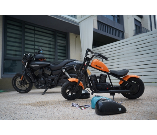 CRUISER ELECTRIC MOTORCYCLE ORANGE